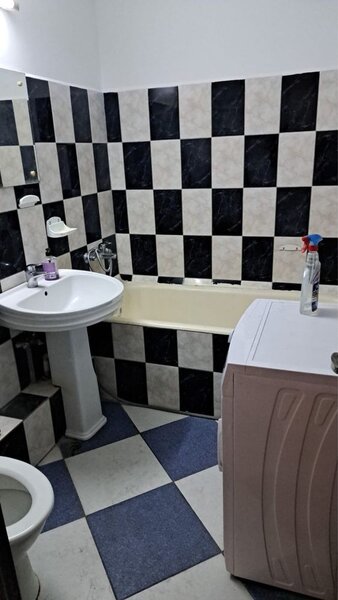 Mosilor, Eminescu, langa Pitza Hut,